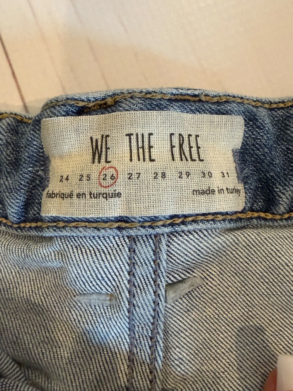 We The Free Straight Leg Jeans Size 26 - Picture 2 of 4